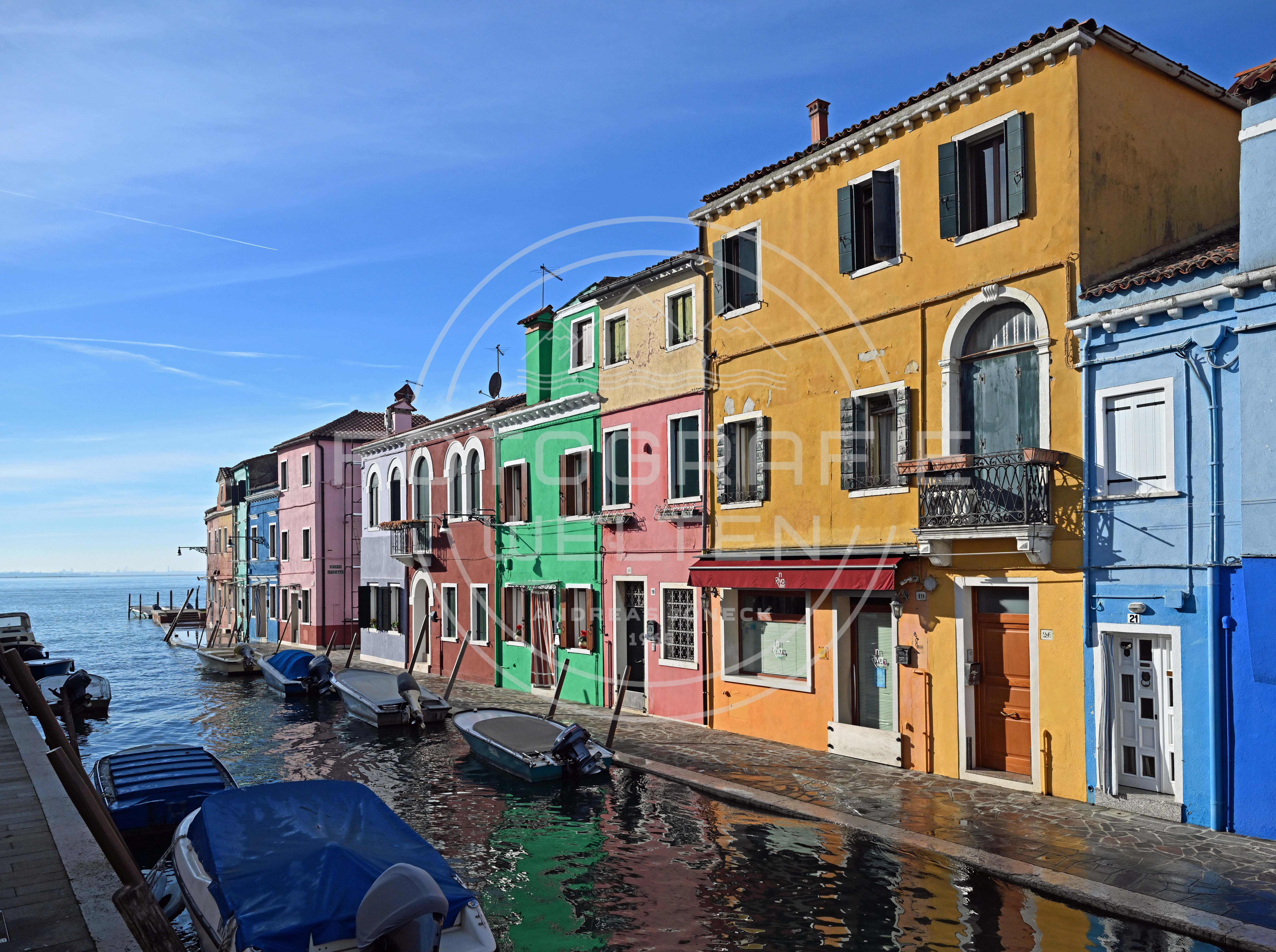 <i>Burano, Venezia (Italia)<i>