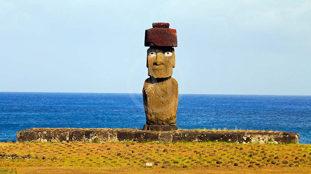 <i>Ahu Tahai, Easter Islands (Chile)</i>