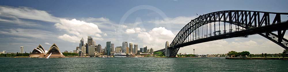 <i>Harbour Bridge, Sydney (Australia)</i>